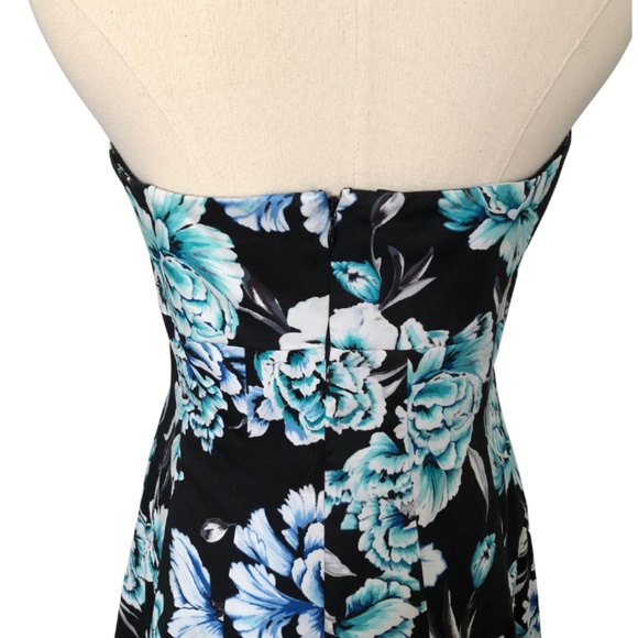 ❤️SOLD❤️HALTER DRESS BLACK, BLUES, TEALS FLOWER PRINT WITH SIDE SEAM POCKETS - Picture 10 of 14